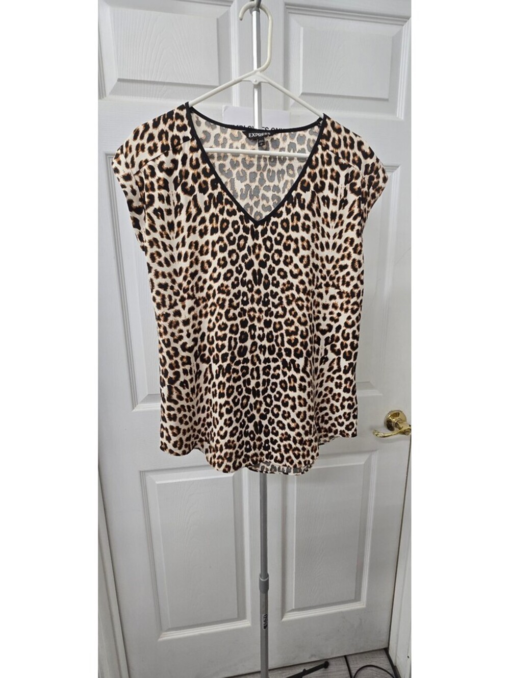 Express Leopard Print V-Neck Blouse